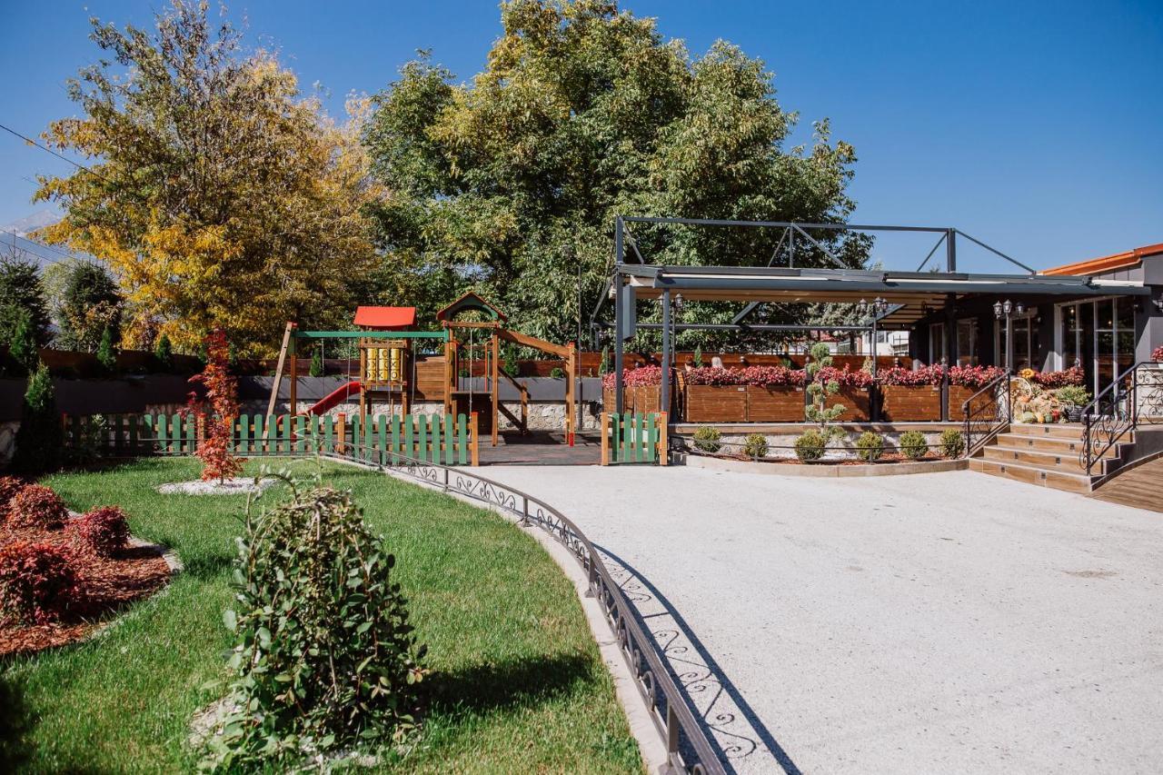 Hotel Kapri Bitola Exterior foto